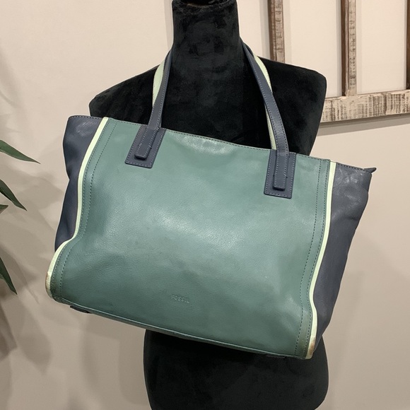 Fossil Woman’s Emma Leather Tote - Picture 15 of 15